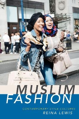 Muslim Fashion - Reina Lewis