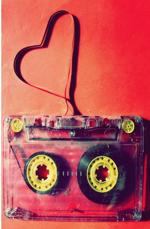 Notizbuch Retro Style Love Music Tape Oldschool Liniert Ringbindung Red Notebook Ruled - Lunata Publishing