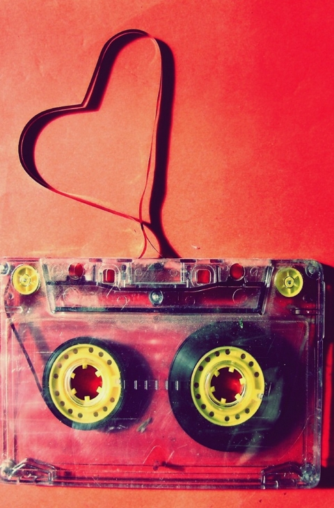 Notizbuch Retro Style Love Music Tape Oldschool Liniert Red Notebook Ruled - Lunata Publishing