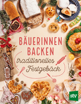 Bäuerinnen backen traditionelles Festgebäck - 