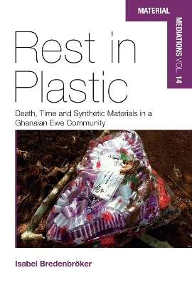 Rest in Plastic - Isabel Bredenbröker