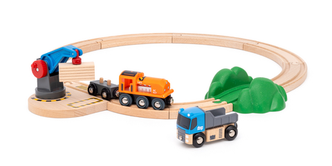 BRIO World – 36028 Starterset Güterzug mit Kran A | Zugset für Kinder ab 3 Jahren