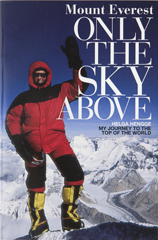 Mount Everest - Only the sky above - Helga Hengge