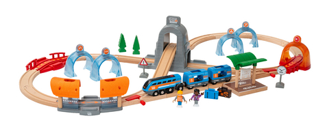 BRIO World 33972 Smart Tech Sound Action Tunnel Reisezug Set – Elektrischer Zug mit Schienen & Tunnel – Interaktives Spielzeug empfohlen ab 3 Jahren