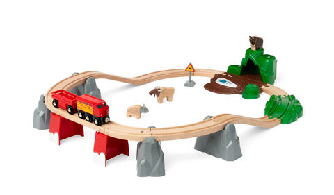 BRIO World 33988 Nordische Waldtiere Set - Zubehör für die BRIO Holzeisenbahn - Empfohlen ab 3 Jahren